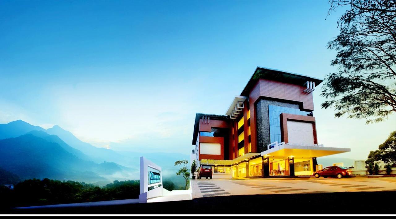 Gokulam Park Munnar Hotel Buitenkant foto